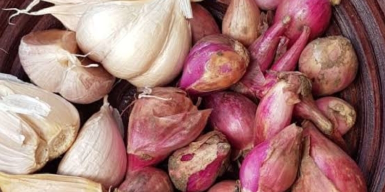 Harga Pangan Bergolak: Bawang Merah Melonjak, Minyak Goreng Sentuh Rp22.450/Liter!