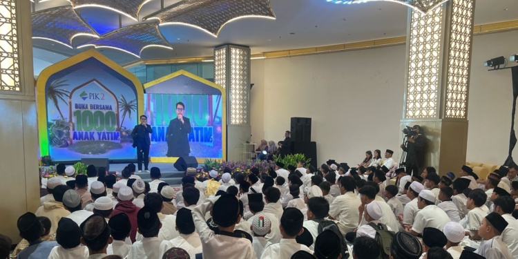 Ada Tausiah dari Cucu Mufti Betawi! Begini Keseruan Buka Puasa Bersama 1000 Yatim di Menara Syariah PIK 2