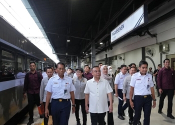 H-2 Lebaran: Stasiun Pasar Senen Catat 27.934 Pemudik, KAI Siapkan 362 Perjalanan Tambahan