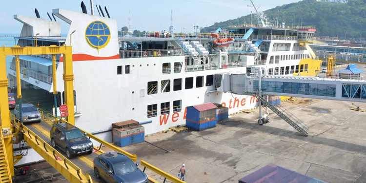 ASDP Catat Lonjakan Pemudik Usai Kebijakan WFA Diterapkan