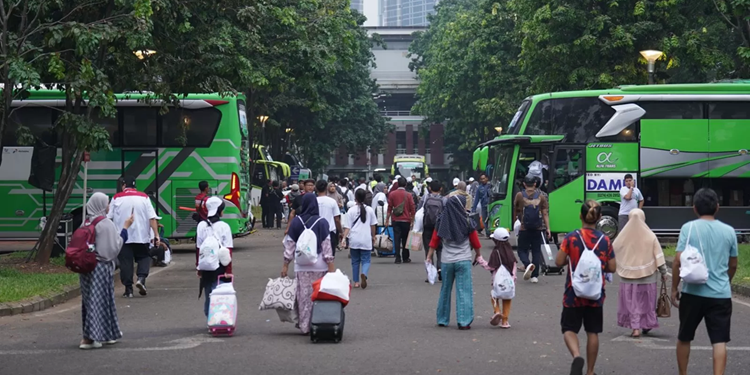 Meriahkan Idul Fitri 2025, DAMRI Siapkan 281 Bus untuk Mudik Gratis