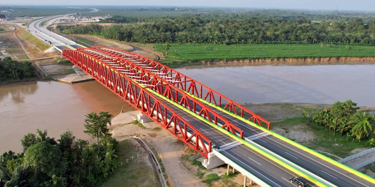 Kinerja 2024 Naik 47,7%, Hutama Karya Raup Laba Bersih Rp2,7 Triliun