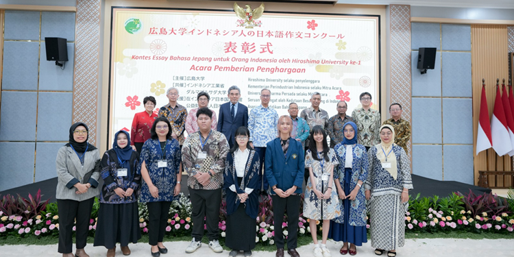 Kembangkan SDM, Kemenperin Dukung Kompetisi Esai Hiroshima University