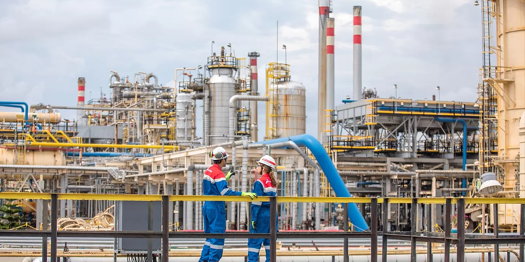 Kilang Pertamina Internasional Targetkan Dekarbonisasi 430 Ribu Ton CO2