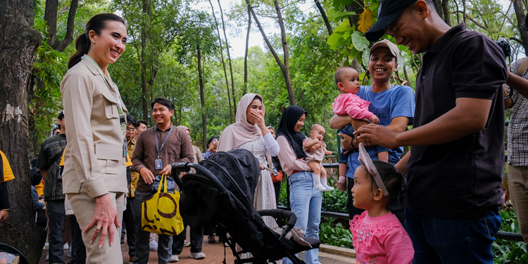 Menteri Pariwisata Cek Taman Margasatwa Ragunan Siap Sambut Wisatawan Lebaran