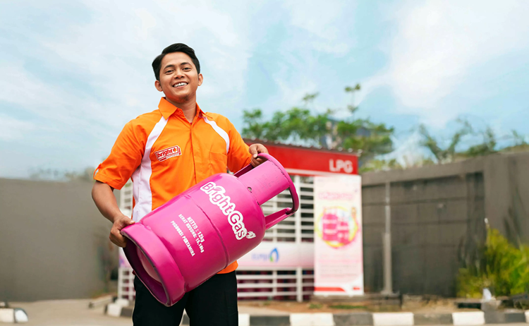 Nikmati kemudahan pesan LPG dengan Pertamina Delivery Service, tanpa repot keluar rumah! (Foto: Urbancity/Pool/Dok. PERTAMINA)