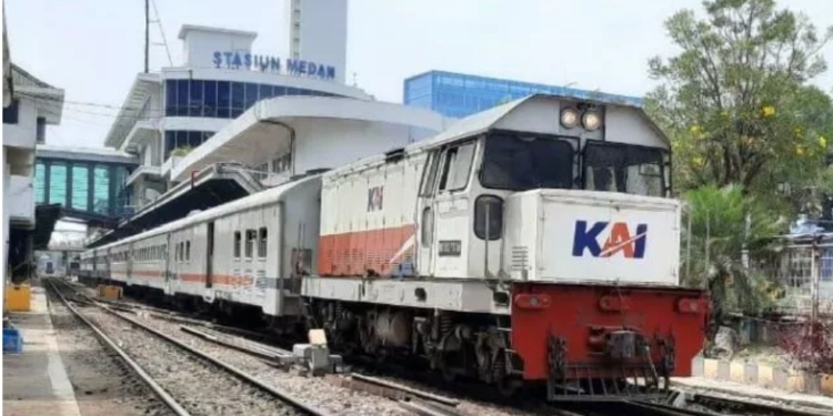 KAI Catat : Lonjakan Penumpang Kereta Api di Sumut Pada Lebaran Kedua