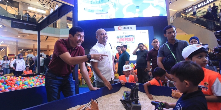 MIND ID Persiapkan Generasi Emas 2045 dengan Pendidikan Berkualitas
