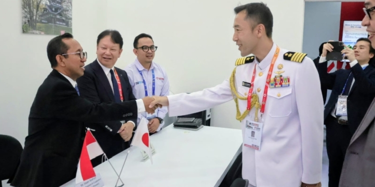 PT Len Industri (Persero) dan Mitsubishi Electric Corporation Jalin Kerja Sama Strategis untuk Data SAR Berbasis Satelit di Indo Defence 2024