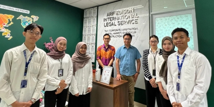 OJK Tegaskan Tidak Terlibat Dalam Penawaran Jasa IPO oleh PT Investindo Public Optima