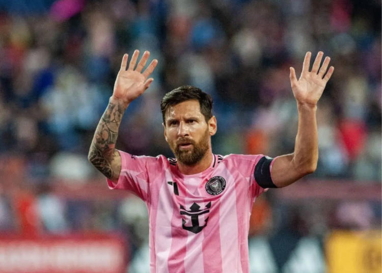 Lionel Messi tampil gemilang dengan dua gol, membawa Inter Miami meraih kemenangan penting (Foto: AFP)