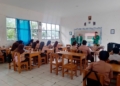 Tim Workshop KKN UIC Kenalkan Ide Konten Kreatif di SMP–SD 1 Atap Cibuaya