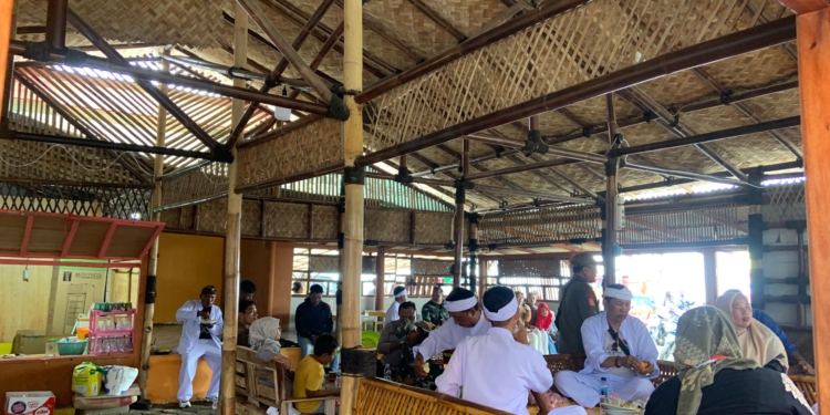 Pesta Laut Sedari, Tradisi Tahunan yang Dongkrak Ekonomi UMKM Pesisir Karawang