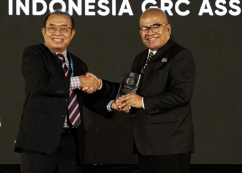 Integritas Nyata dalam Governansi, Amien Sunaryadi Dianugerahi GRC Lifetime Achievement Award 2025