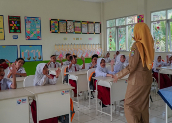 Dorong Peningkatan Kualitas Pendidikan di Indonesia, BRI Salurkan Bantuan Beasiswa bagi Pelajar