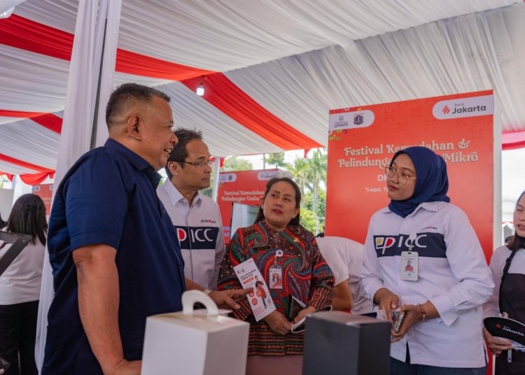 Bank Jakarta dukung penuh pemberdayaan UMKM melalui partisipasi aktif dalam Festival Kemudahan & Perlindungan UMKM 2025 yang digelar Kementerian UMKM di Kawasan Kota Tua, Jakarta. (Foto:UC/Bank Jakarta)