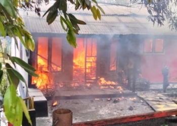 Bentrok Antarkampung di Ambon: Rumah Terbakar dan Kepala Desa Dianiaya