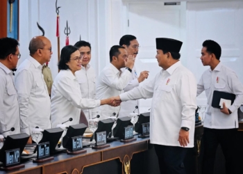 Sri Mulyani Hadir di Rapat Kabinet Bersama Presiden Prabowo, Bantah Isu Mundur