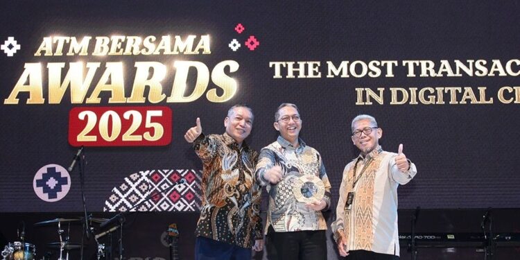 Bank Muamalat Sabet Penghargaan Transaksi Digital Terbaik di ATM Bersama Awards 2025
