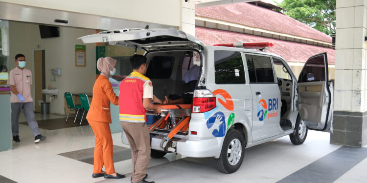 Selaras dengan Asta Cita, BRI Peduli Perkuat Infrastruktur Kesehatan Lewat Penyaluran Ratusan Unit Ambulans di Seluruh Indonesia