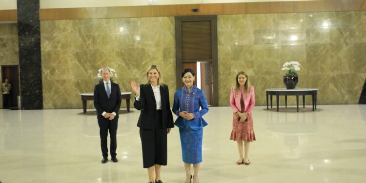 OJK Sambut Kedatangan Ratu Maxima untuk Memulai Agenda Kesehatan Finansial di Indonesia