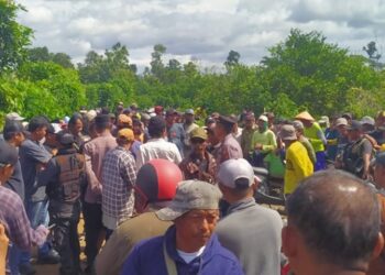 Warga Tolak Tambang PT BSI di Petak 56 Gunung Tumpang Pitu Kembali Beraksi