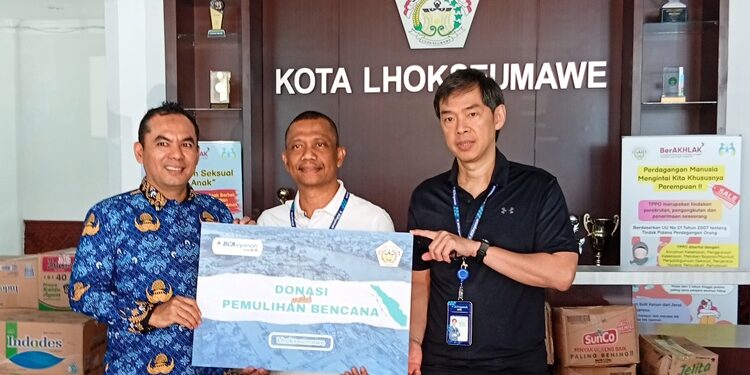 BCA Syariah Kunjungi Korban Bencana Sumatera, Salurkan Donasi Kebutuhan Pokok