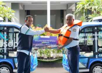 Persiapan Lebaran, ASDP Pasok 750 Life Jacket dan Bus Listrik di Pelabuhan Merak