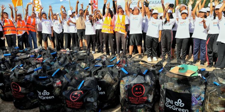 Memoles Pesisir Mertasari, BNI Boyong Mesin Pengolah Sampah ke Sanur Kauh