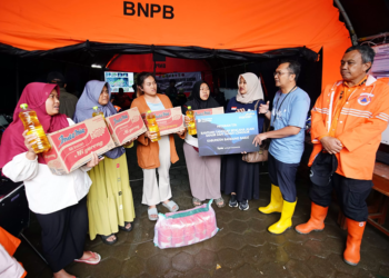 Mandiri Bantu Korban Longsor Bandung Barat Lewat Sinergi Relawan dan BPBD