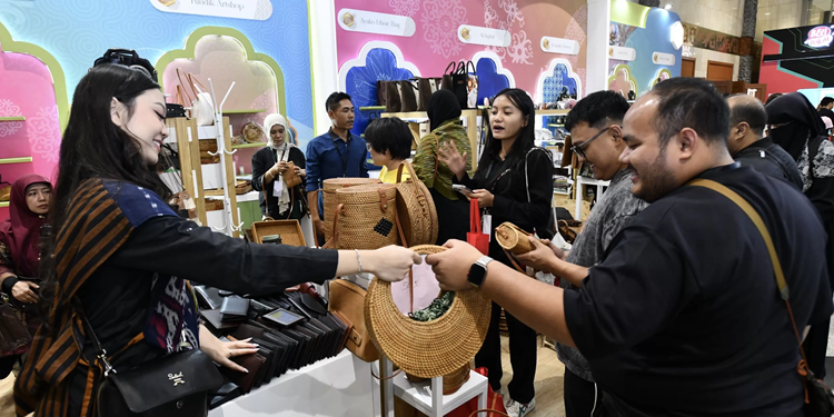 Kilau Batu Besolek di INACRAFT 2026, Transaksi Binaan Pertamina Tembus Rp10,4 Miliar