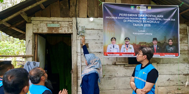 Program BPBL ESDM-PLN: 750 Keluarga Prasejahtera di Bengkulu Dapat Sambungan Listrik Gratis