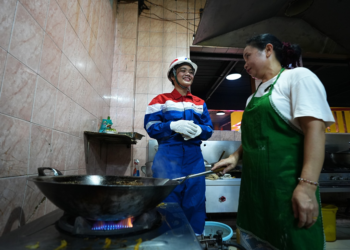 Gas Bumi PGN di Vihara Avalokitesvara: Menjaga Nyala Api Tradisi dan Harmoni di Pecinan Jakarta