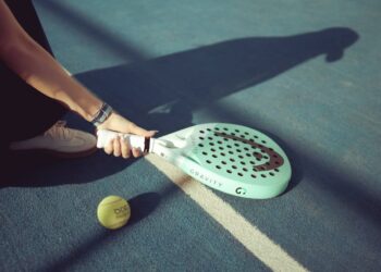 Riuh ‘Kampung Padel’ di Tangerang: Berkah Lapangan Kerja hingga Harapan Pedagang Lokal