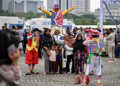 Sentuhan Membumi: Warga Jakarta Serbu Sembako Gratis di Bazar Rakyat Monas