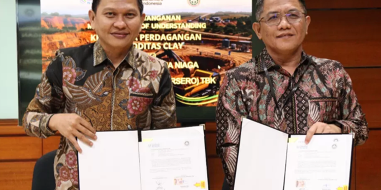 Pupuk Indonesia Niaga dan Semen Baturaja Teken MoU Perdagangan Clay Guna Perkuat Pasokan Industri