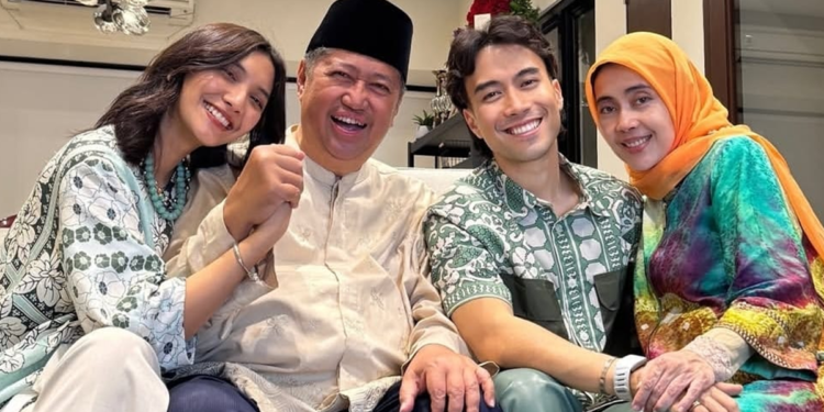Tanpa Sang “Tukang Ide”, Keluarga Vidi Aldiano Tiadakan Foto Lebaran Bertema Unik