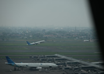 Menhub Dudy Waspadai Dampak Konflik Iran-Israel terhadap Penerbangan Internasional dan Umrah