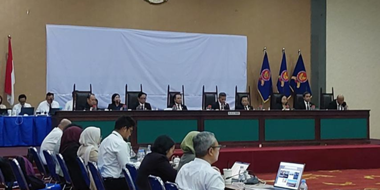 Kartel Suku Bunga: KPPU Seret 97 Pinjol, Denda Tembus Rp755 Miliar