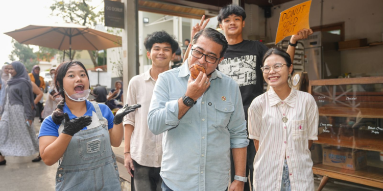 Oase Kreatif Jakarta: Menteri Ekraf Teuku Riefky Harsya Puji Transformasi Kawasan Blok M