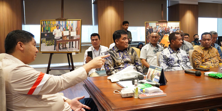 Menteri PKP Ara Naikkan Anggaran BSPS Rp10 Triliun, Sasar Kawasan Kumuh Sulut dan Papua Selatan