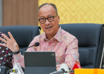 Menperin Jamin Stok Pakaian dan Sepatu Melimpah Jelang Lebaran 2026: Industri TPT Tumbuh Stabil