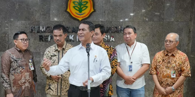 Stok Beras Aman 324 Hari: Mentan Amran Sulaiman Pastikan Pangan Tangguh di Tengah Konflik Global