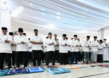 Lebaran di Huntara, Presiden Prabowo Salat Id Bersama Warga Terdampak Bencana Aceh