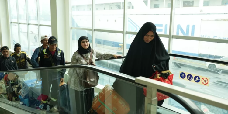 Efek Kebijakan WFA, Penumpang Kapal PELNI Lonjak Signifikan Jelang Lebaran