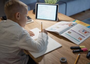 Pemerintah Batalkan Sekolah Hibrid Usai Lebaran 2026, Siswa Tetap Belajar Tatap Muka