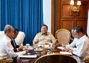 Prabowo Panggil Bahlil ke Istana: Pastikan Stok BBM Aman dan LPG Dialihkan ke CNG