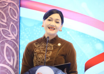 Friderica Widyasari: Bank Bertanggung Jawab Atas Konten Finfluencer dalam Aturan Baru OJK