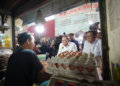 Tinjau Pasar Palmerah, Menko Pangan dan Mendag Busan Pastikan Stok Bahan Pokok Surplus