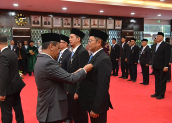 Delapan Insan PLN Raih Tanda Kehormatan Presiden Prabowo atas Dedikasi Energi Nasional